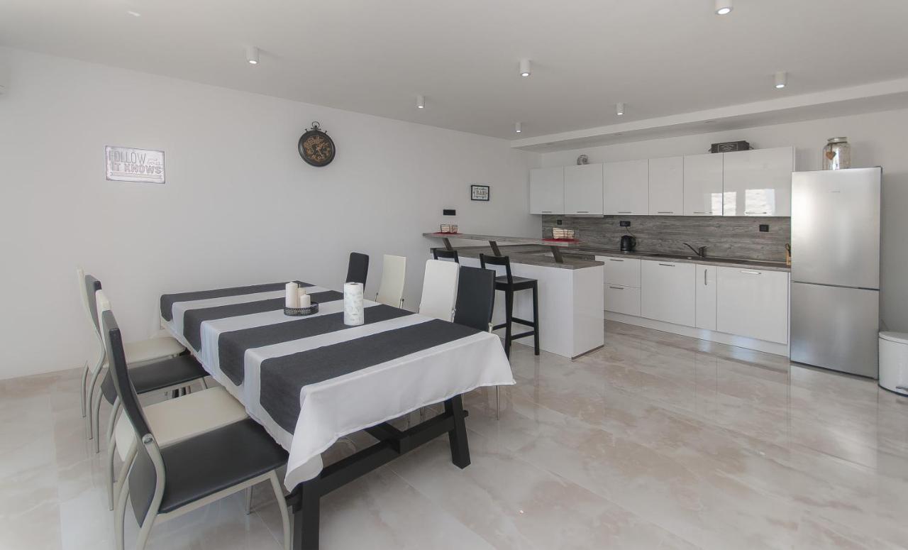 Xxl Villa Vista - Heated Pool Lokva Rogoznica Bagian luar foto